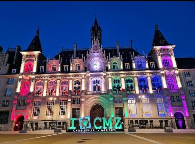 La Suite 7 Gite Urbain Charleville-Mézières Kültér fotó